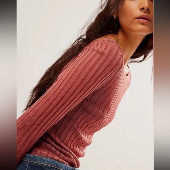 NWOT Free People Hits Different Lace-Up Top in Rusted Coral Sz S - Picture 7 of 12